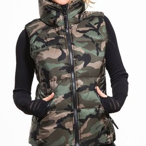 Sam. NYC Camo Freedom Vest sz M
